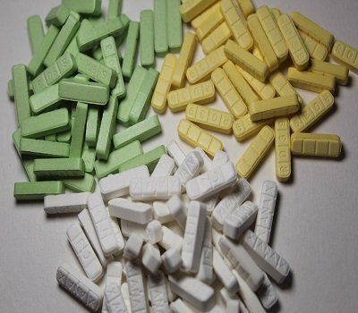 Osta Alprox 2mg pillid (Xanax)