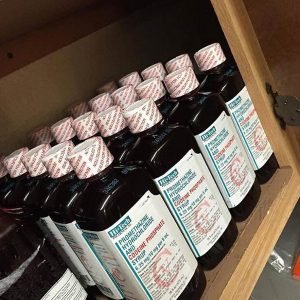 Pērciet Hi-Tech klepus sīrupu